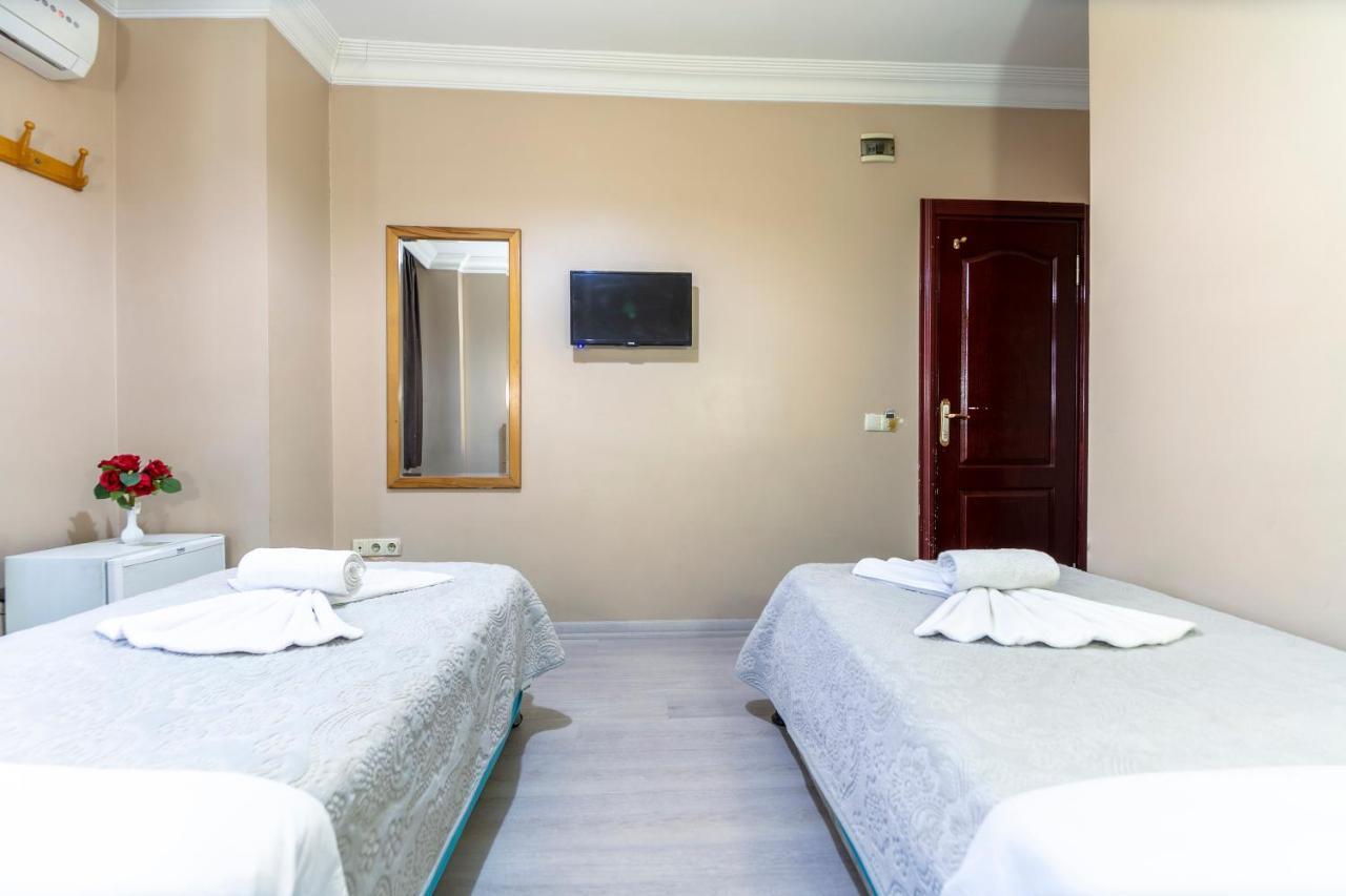 Otel Uemit Istanbul Exterior foto